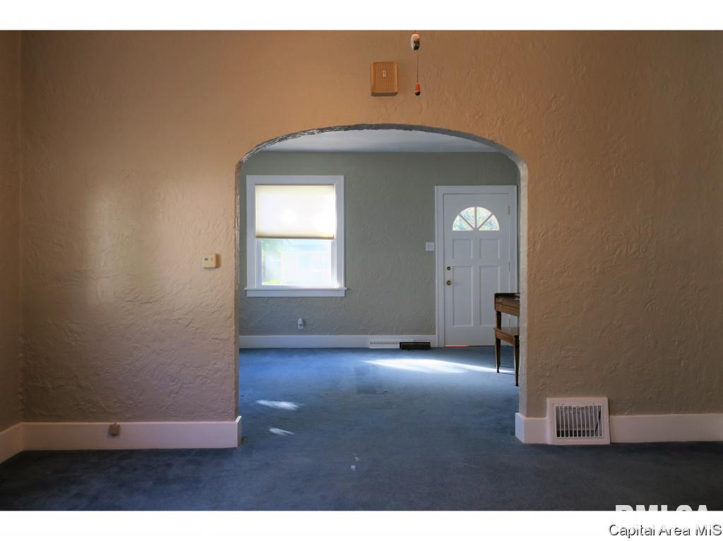 1108 North MacArthur Boulevard Springfield, IL 62702 - Photo 17 of 34