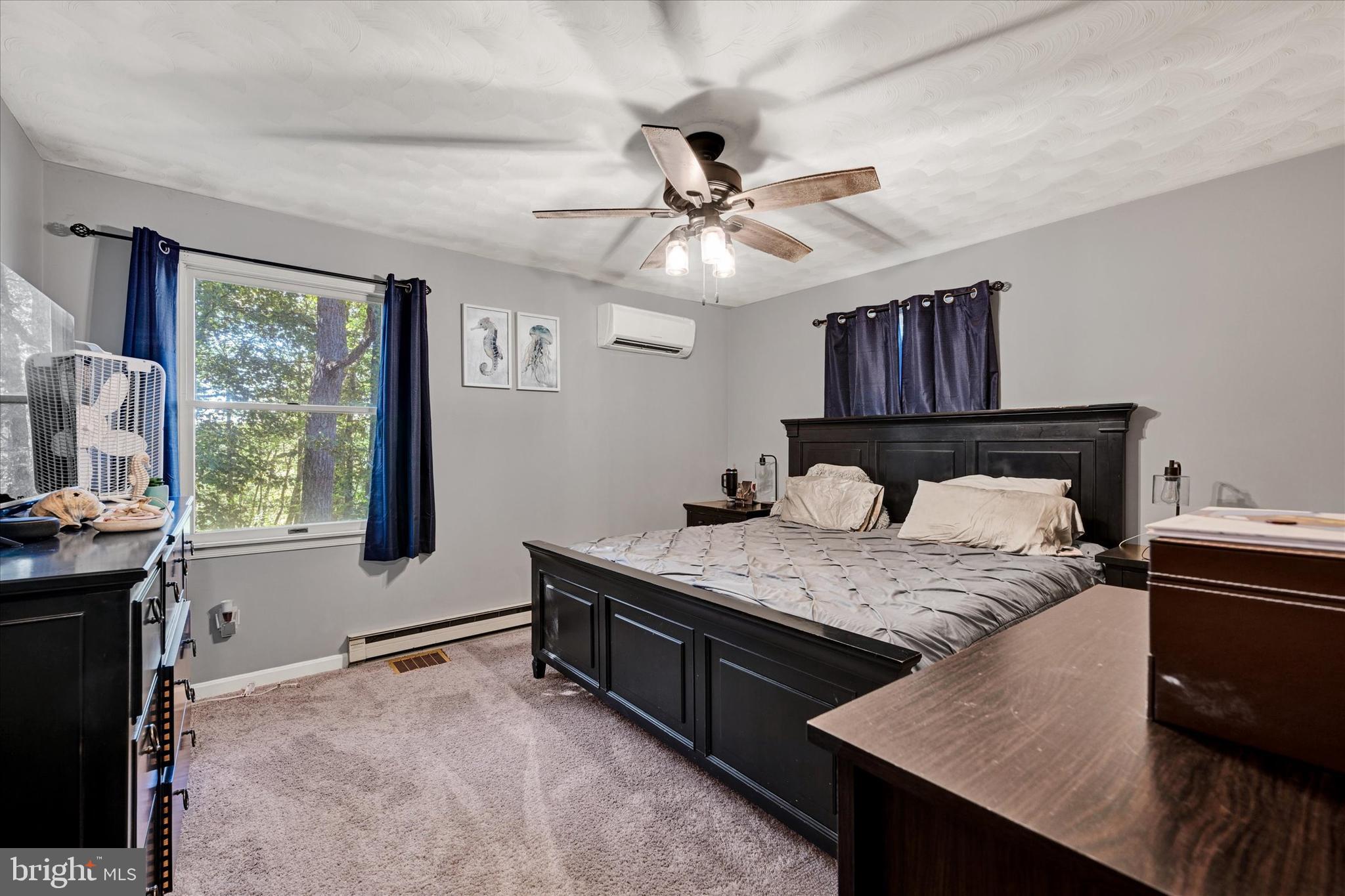 20 Houcksville Road South Hampstead, MD 21074 - Photo 19 of 37 a bedroom with a bed and a window