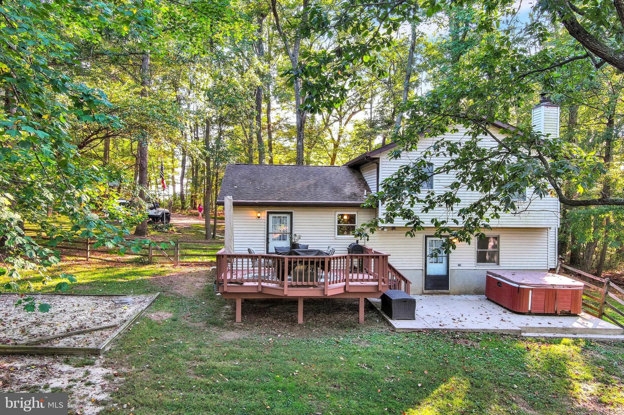 20 Houcksville Road South Hampstead, MD 21074 - Photo 29 of 37 a view of a house with pool and a yard