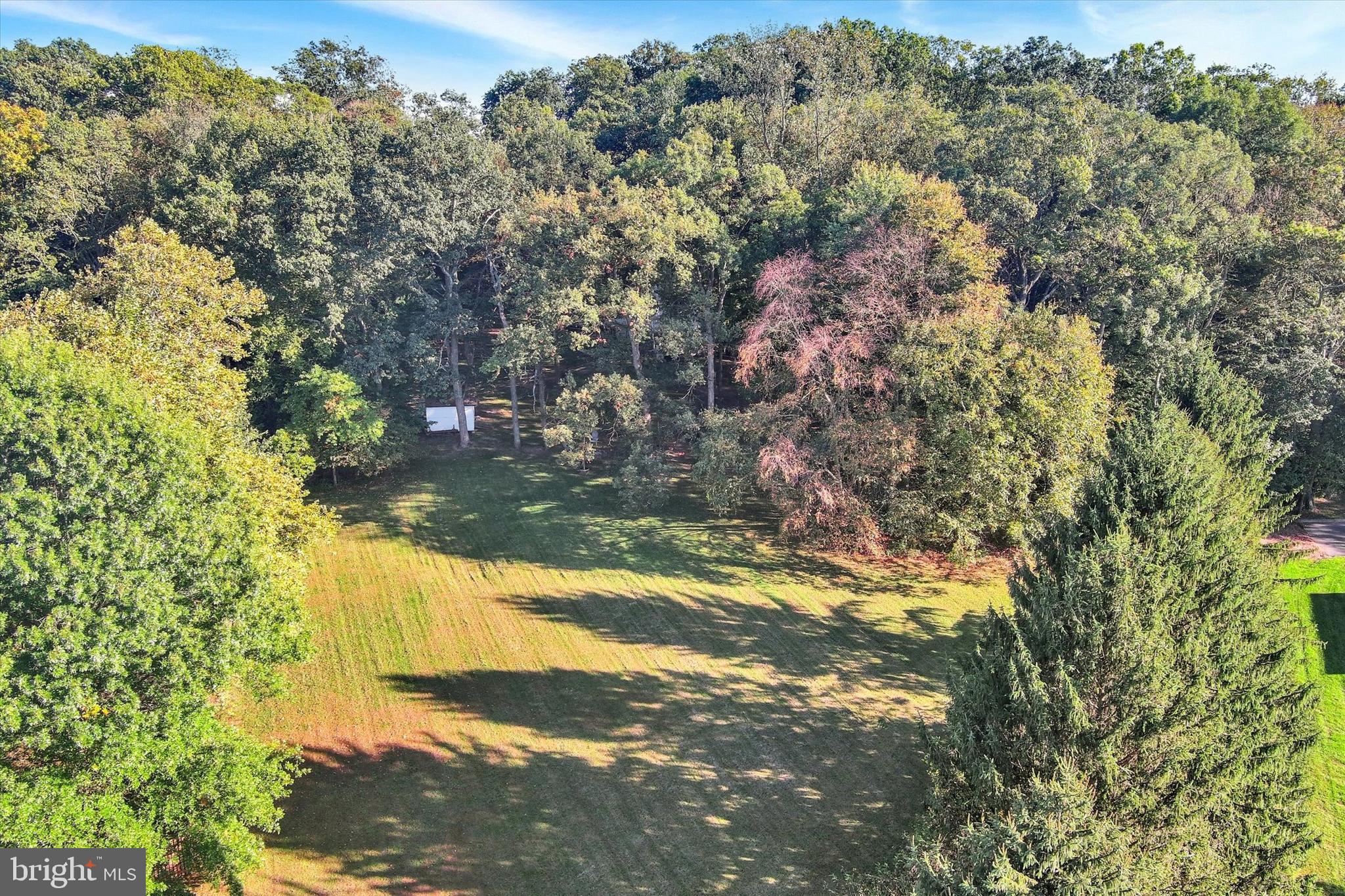 20 Houcksville Road South Hampstead, MD 21074 - Photo 3 of 37 a view of a yard with a tree