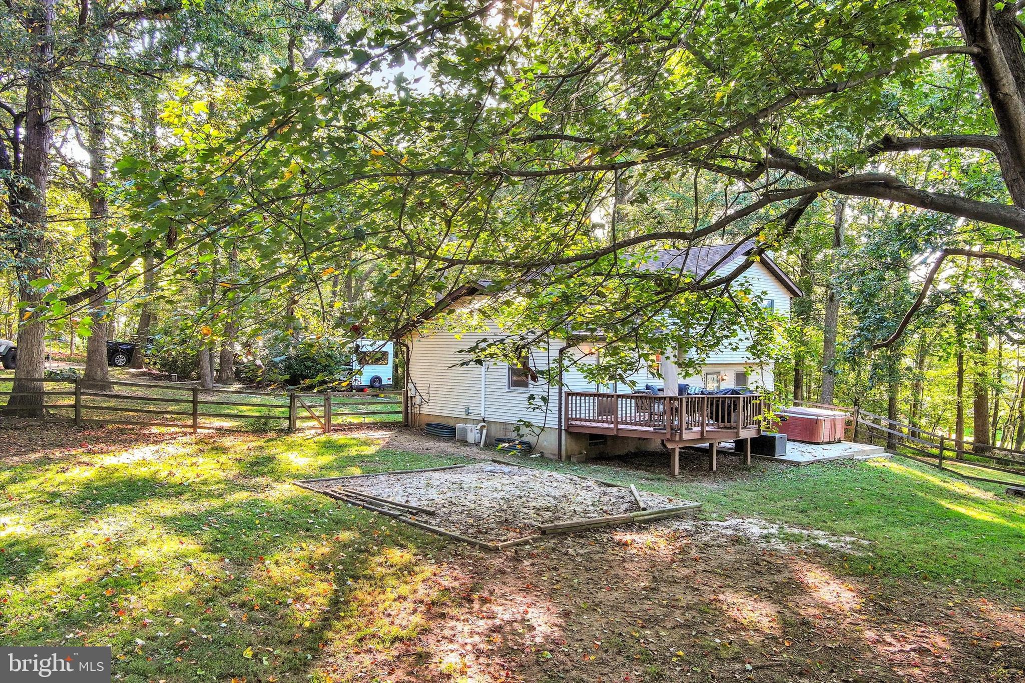 20 Houcksville Road South Hampstead, MD 21074 - Photo 31 of 37 a view of a swimming pool with a patio
