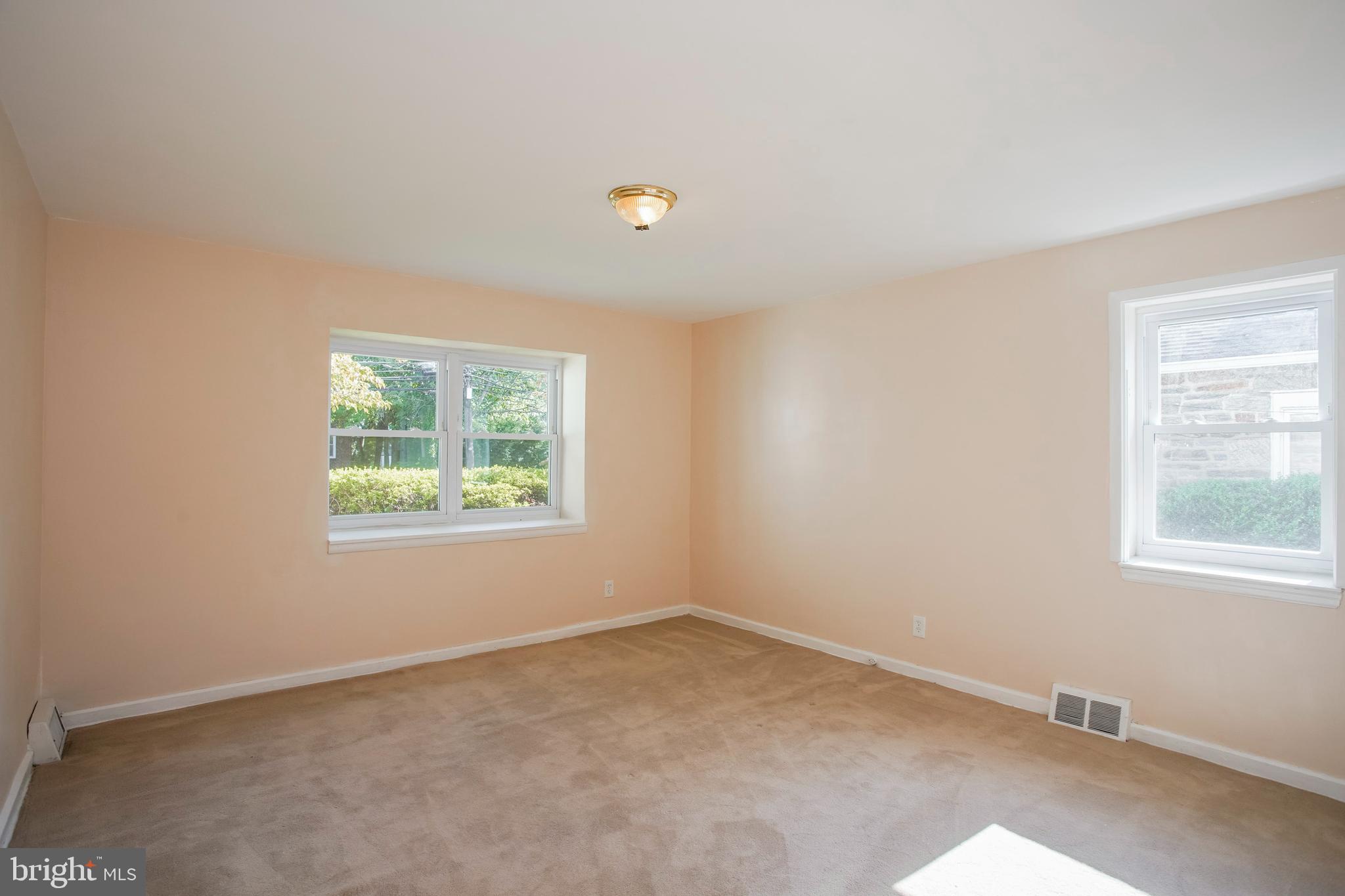 1455 Manoa Road Wynnewood, PA 19096 - Photo 18 of 42