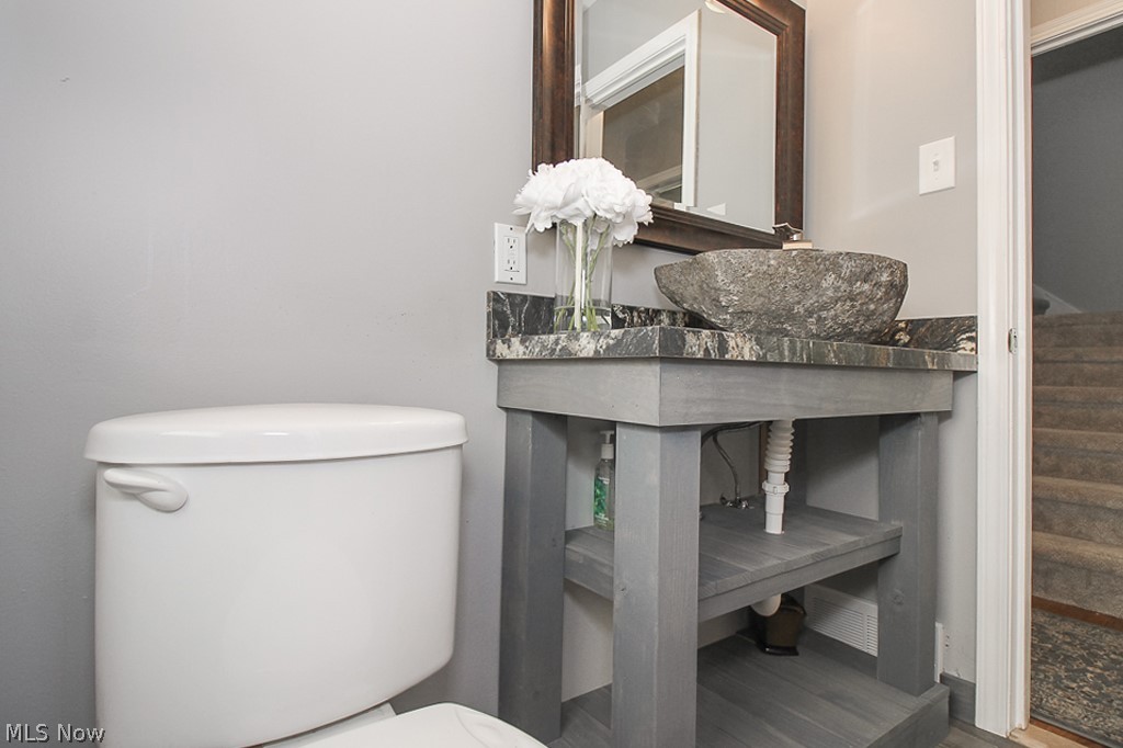 1403 Ford Road Lyndhurst, OH 44124 - Photo 10 of 28 Gallery Image 10