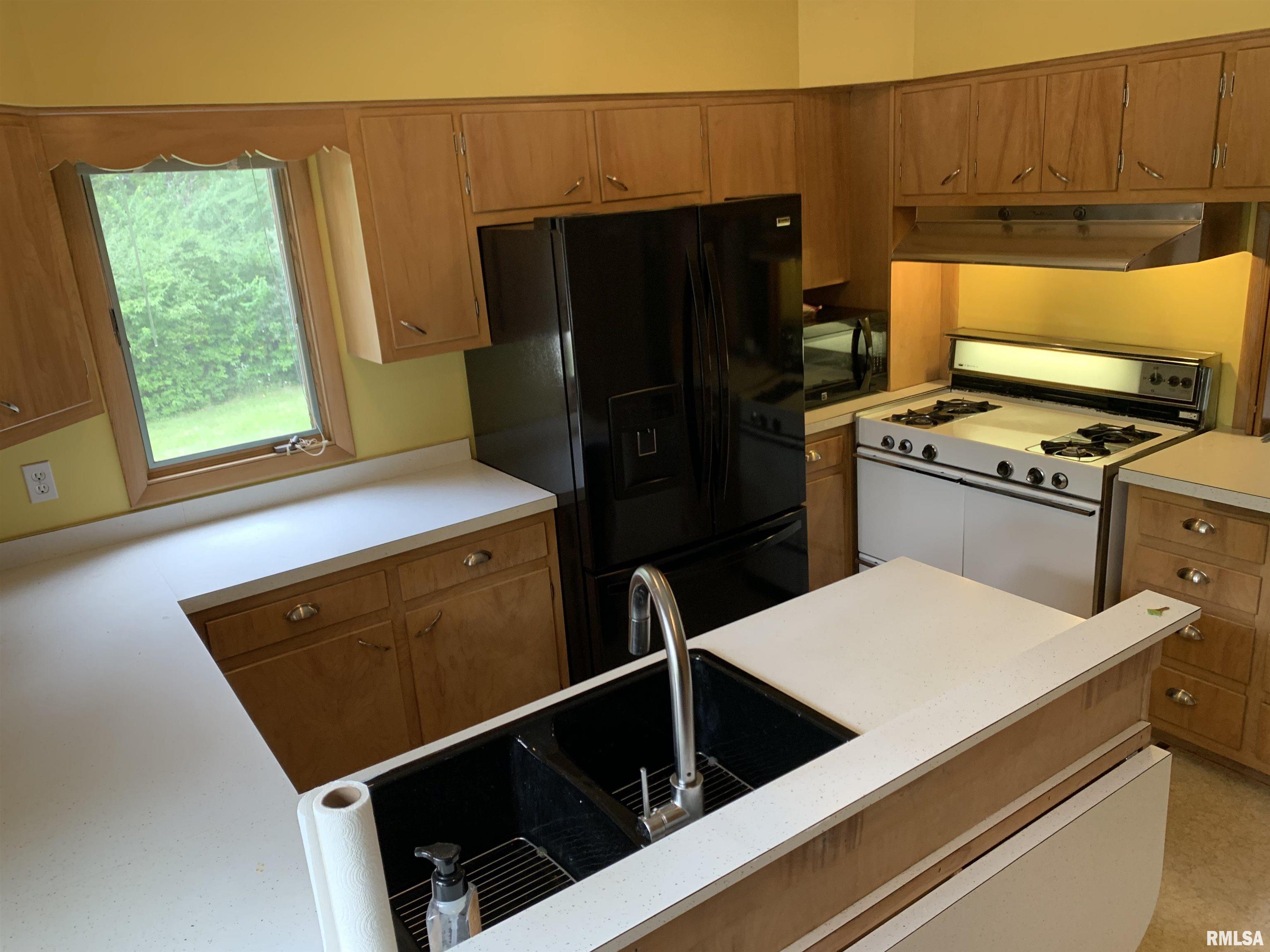 1409 West Adams Road Macomb, IL 61455 - Photo 9 of 28 Gallery Image 9