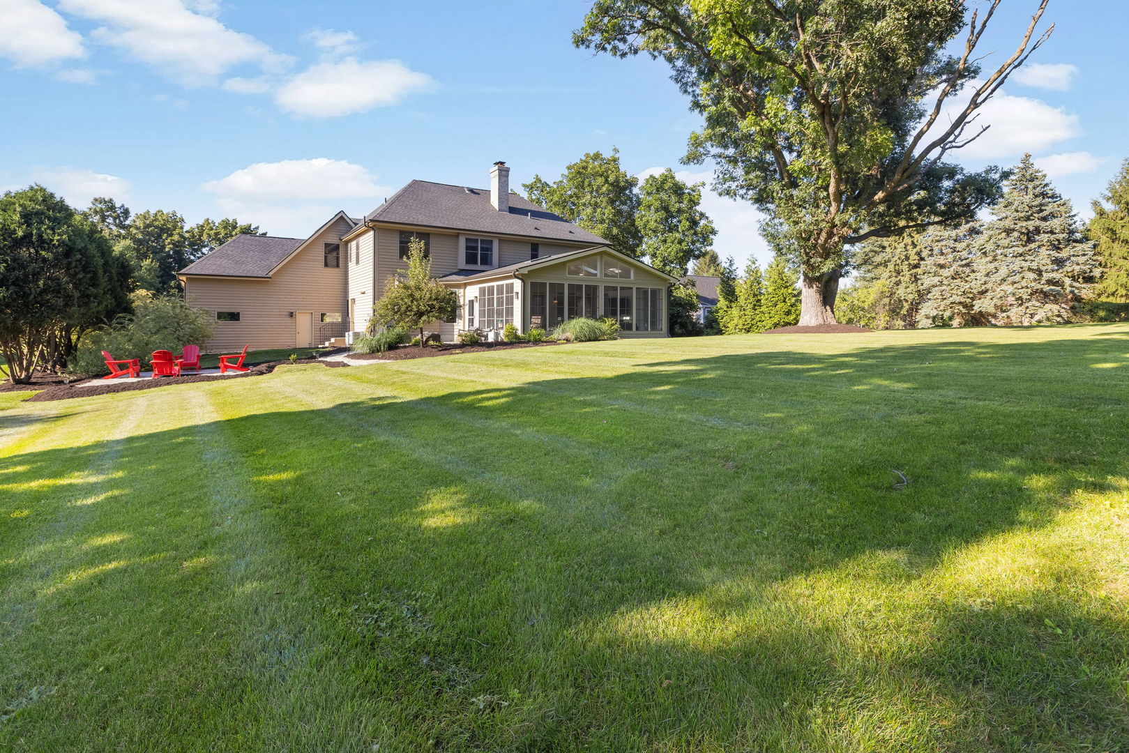 720 Saddle Ridge Crystal Lake, IL 60012 - Photo 32 of 37 Gallery Image 32