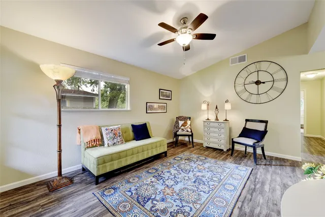 $1,900 | 401 Blackson Avenue, Unit A, Austin, TX 78752