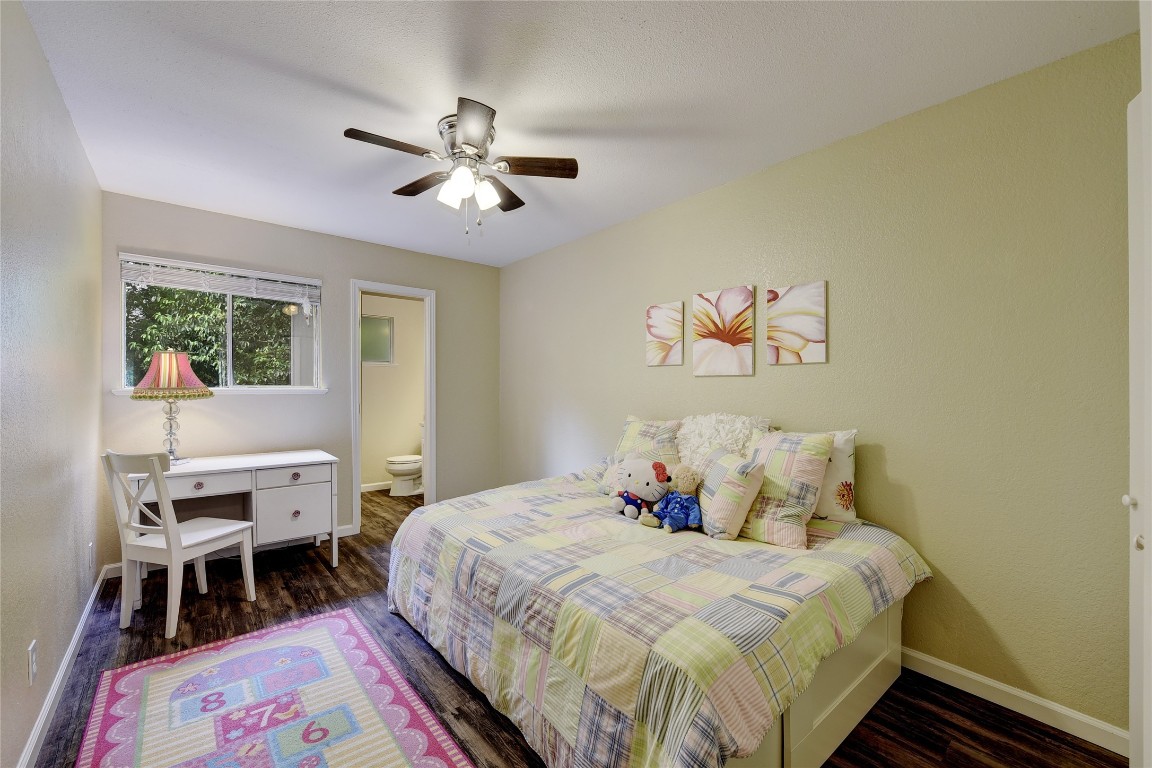 401 Blackson Avenue, Unit A Austin, TX 78752 - Photo 28 of 29 Virtually Staged