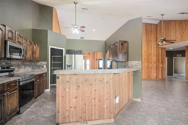 $700,000 | 42 Clubhouse Road, Venus, FL 33960