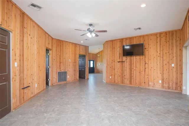 $700,000 | 42 Clubhouse Road, Venus, FL 33960