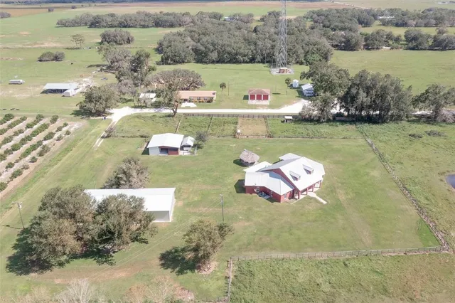 $700,000 | 42 Clubhouse Road, Venus, FL 33960