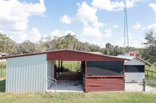 $700,000 | 42 Clubhouse Road, Venus, FL 33960