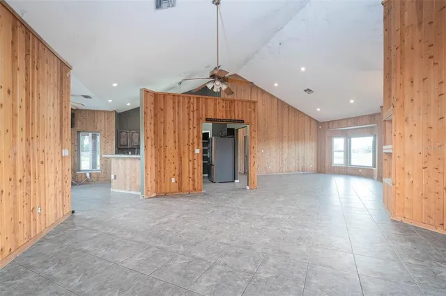 $700,000 | 42 Clubhouse Road, Venus, FL 33960