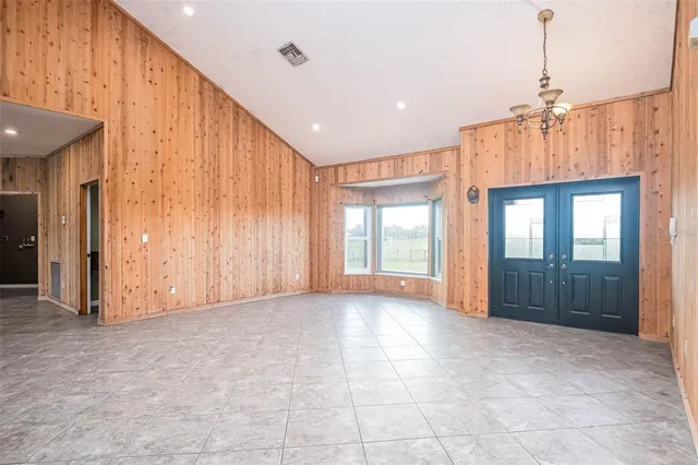 $700,000 | 42 Clubhouse Road, Venus, FL 33960