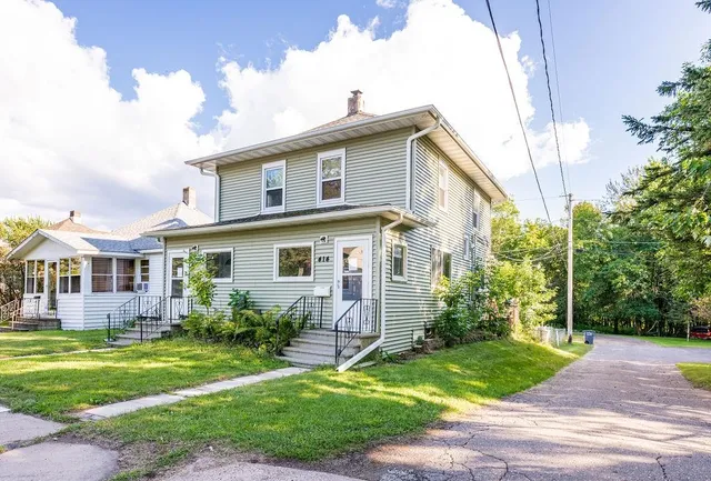 $299,900 | 412-414 West House Street, Duluth, MN 55808