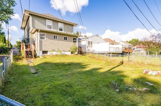 $299,900 | 412-414 West House Street, Duluth, MN 55808