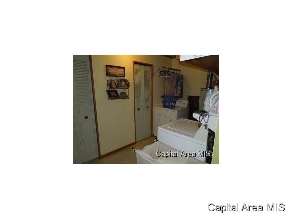 2409 East Keys Avenue Springfield, IL 62702 - Photo 12 of 22