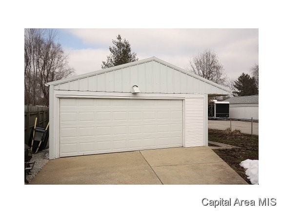 2409 East Keys Avenue Springfield, IL 62702 - Photo 4 of 22
