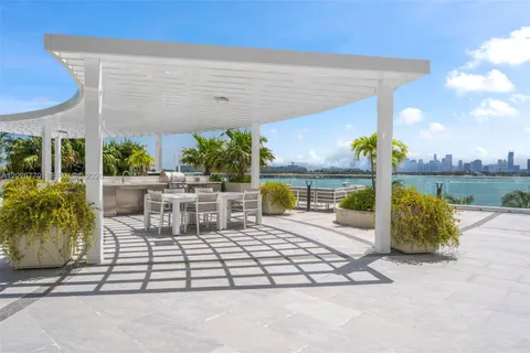 $1,030,000 | 1330 West Avenue, Unit 2414, Miami Beach, FL 33139