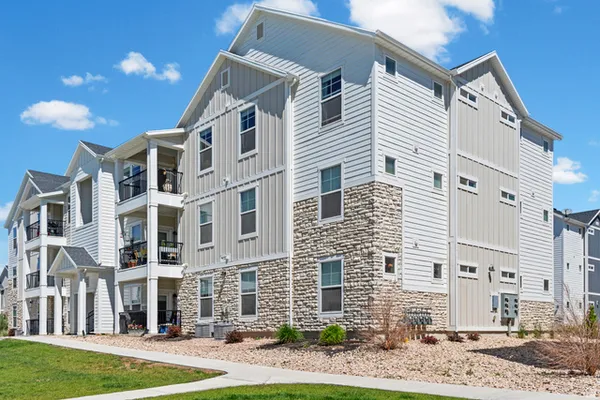 $299,000 | 949 West Big Ben Lane, Unit I 302, Saratoga Springs, UT 84045