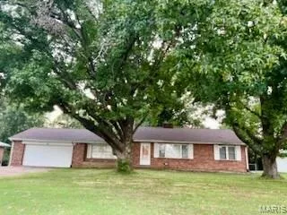 $2,000 | 131 Holloway Road, Ballwin, MO 63011