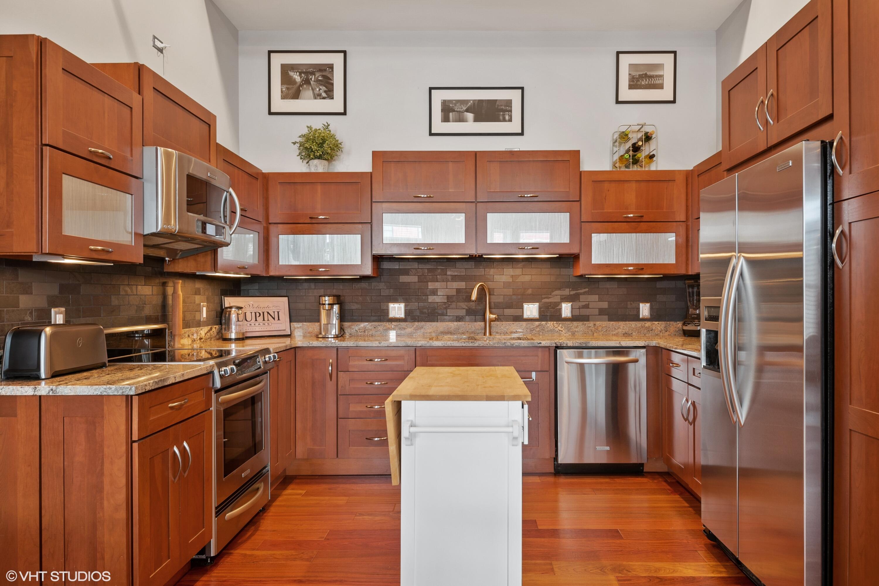 403 State Street, Unit 3 St. Joseph, MI 49085 - Photo 12 of 22 06_403State_3_5_Kitchen_HiRes