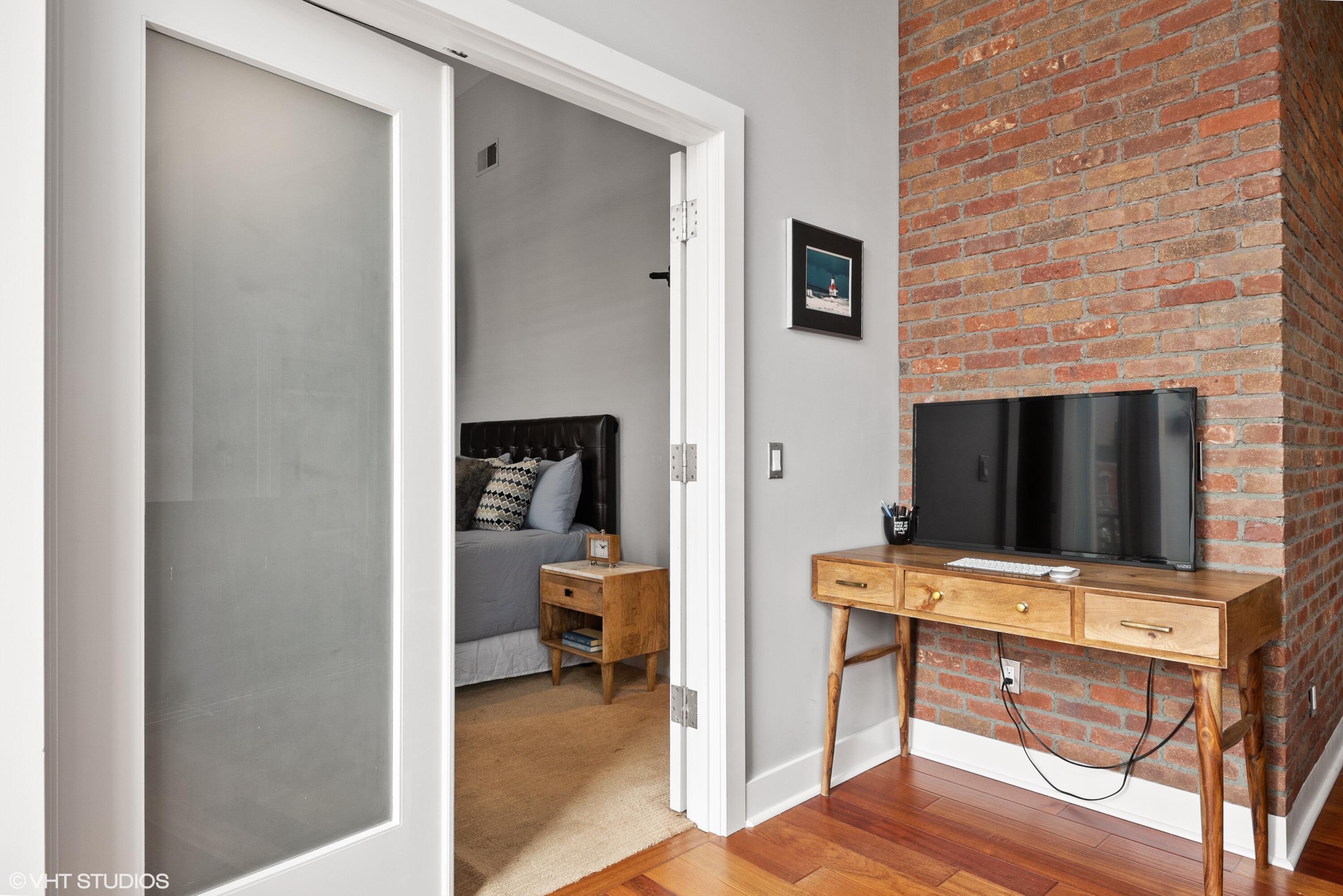 403 State Street, Unit 3 St. Joseph, MI 49085 - Photo 20 of 22 10_403State_3_54_Office_HiRes