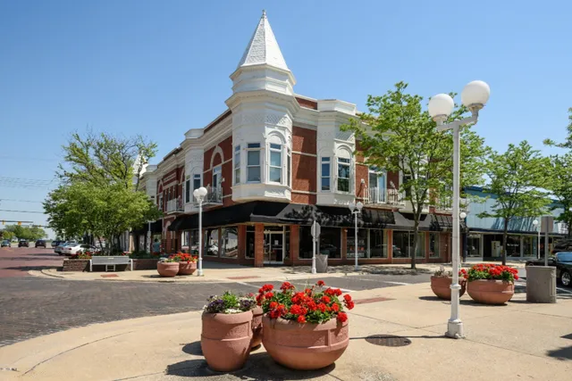 $490,000 | 403 State Street, Unit 3, St. Joseph, MI 49085