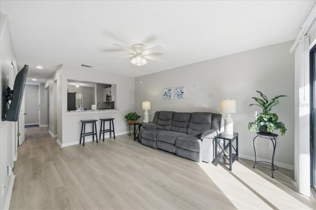 1453 Highland Ridge Circle Brandon, FL 33510 - Photo 13 of 46 Gallery Image 13