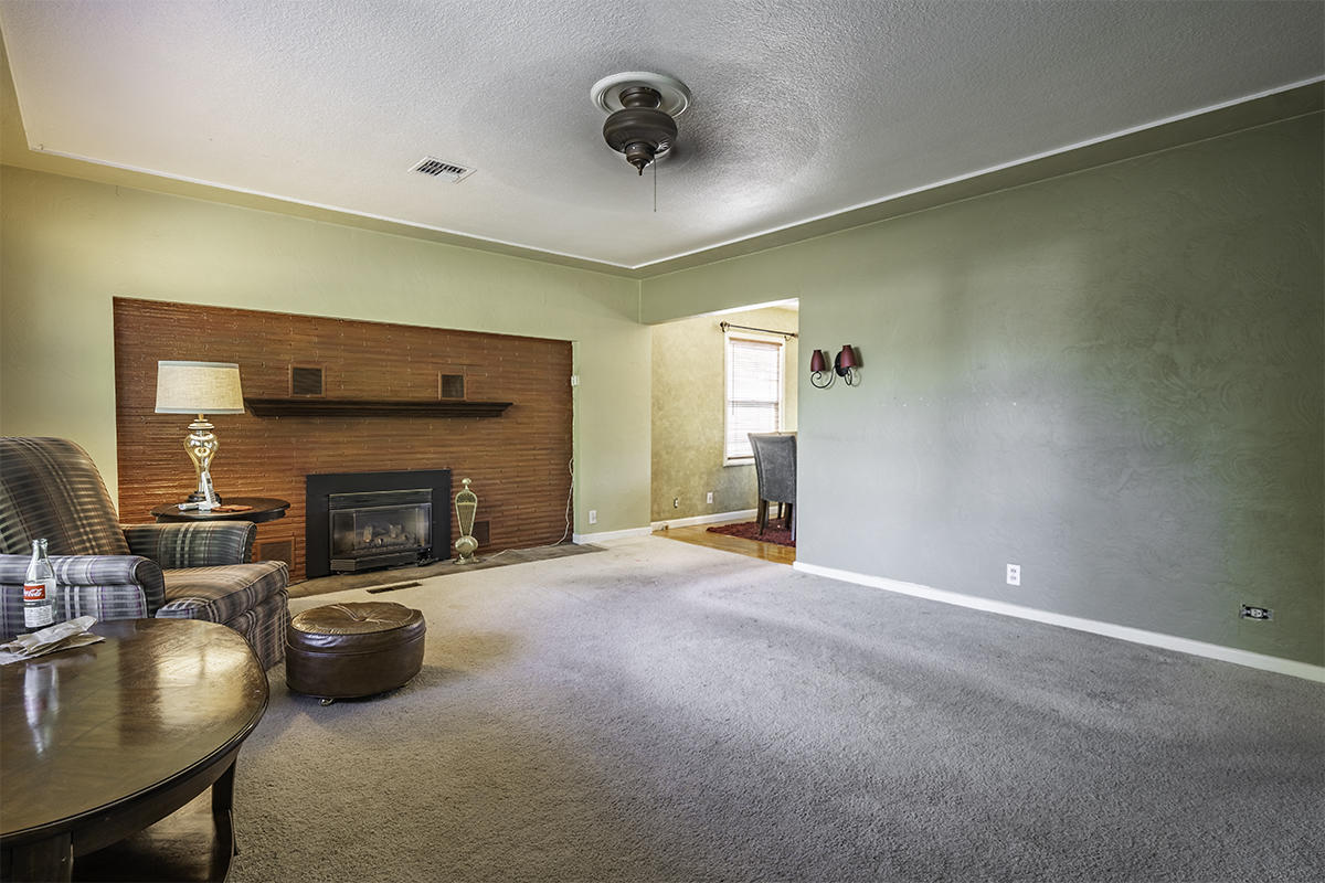 1406 Ridge Way Medford, OR 97504 - Photo 7 of 34 DSC09499