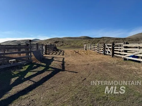 $979,900 | 2580 Schweizer Road, Nyssa, OR 97913