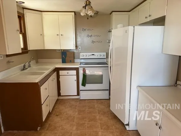 $979,900 | 2580 Schweizer Road, Nyssa, OR 97913