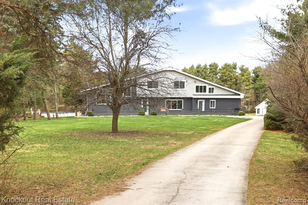 9239 Lange Road Birch Run, MI 48415 - Photo 4 of 75