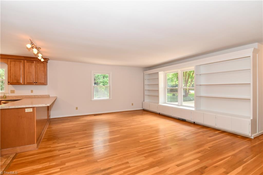 3608 Gramercy Road Greensboro, NC 27410 - Photo 12 of 30 Gallery Image 12