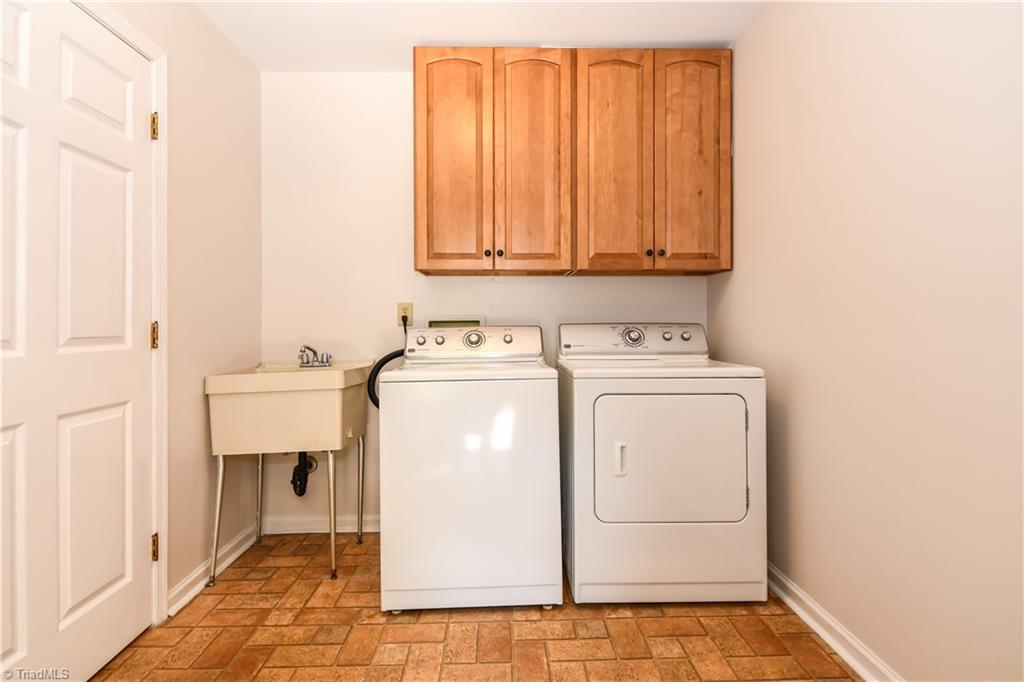 3608 Gramercy Road Greensboro, NC 27410 - Photo 21 of 30 Gallery Image 21