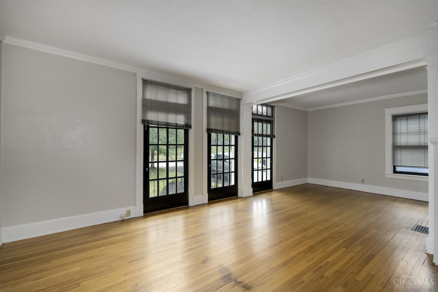 2832 Werk Road Cincinnati, OH 45211 - Photo 5 of 25 Gallery Image 5
