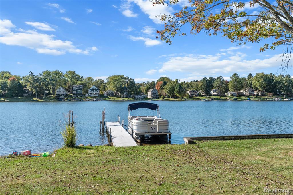 6125 Mabley Hill Road Fenton, MI 48430 - Photo 8 of 29