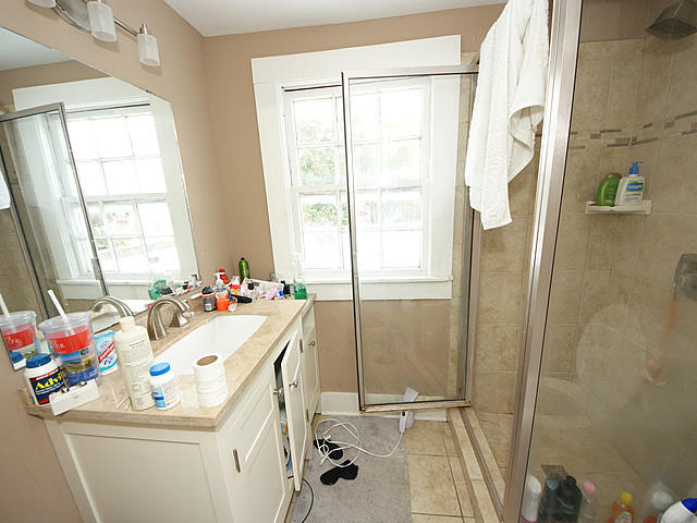 510 Rutledge Avenue Charleston, SC 29403 - Photo 19 of 25 3rd floor bathroom
