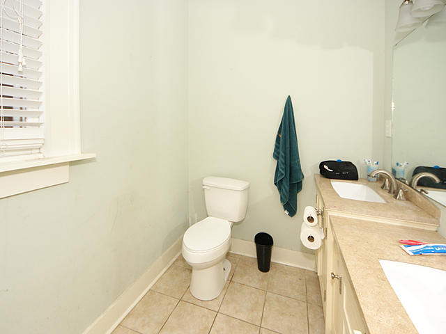 510 Rutledge Avenue Charleston, SC 29403 - Photo 6 of 25 Guest Full Bathroom