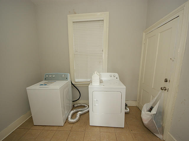 510 Rutledge Avenue Charleston, SC 29403 - Photo 8 of 25 1st floor laundry room