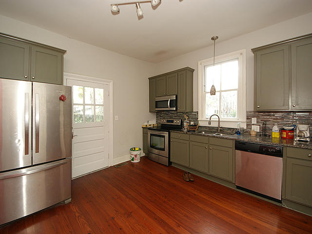 510 Rutledge Avenue Charleston, SC 29403 - Photo 9 of 25 1st floor kitchen