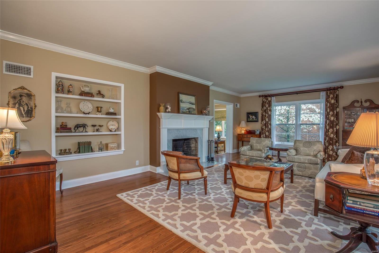 32 Enfield Road Olivette, MO 63132 - Photo 4 of 31