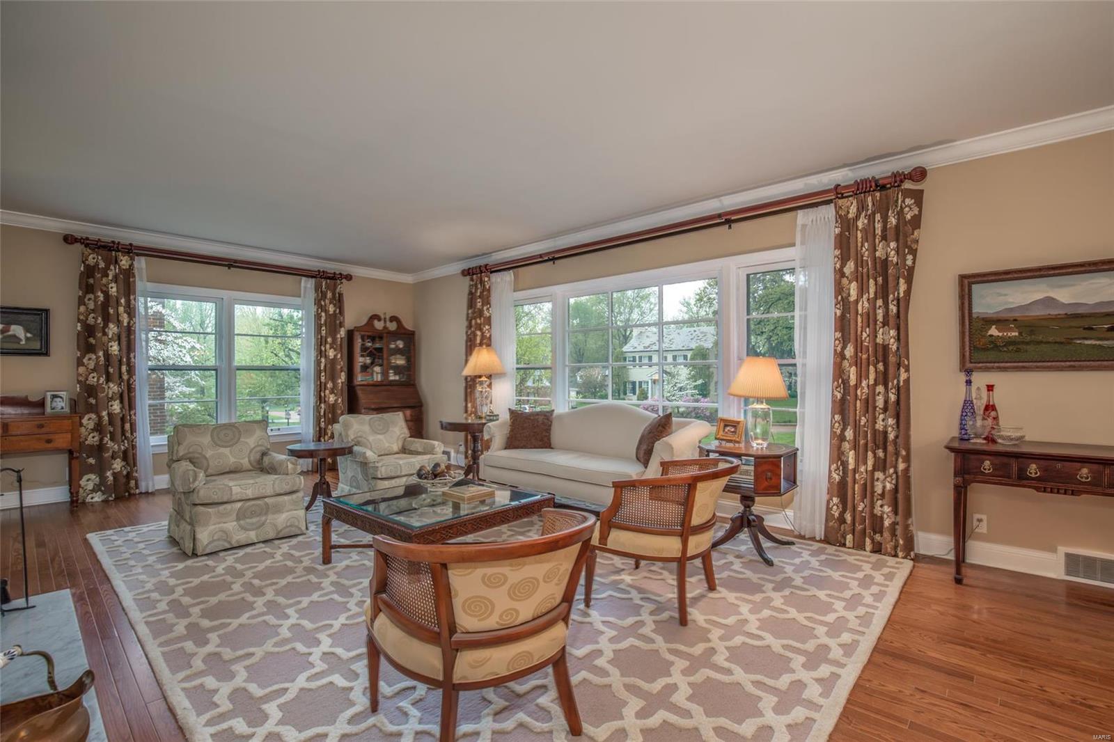 32 Enfield Road Olivette, MO 63132 - Photo 7 of 31