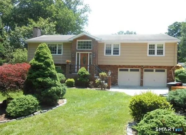 $4,750 | 131 Old Elm Road, Fairfield, CT 06825