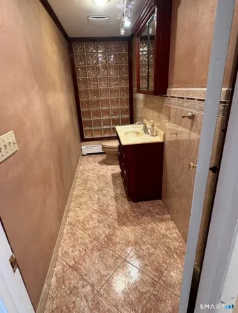 $4,750 | 131 Old Elm Road, Fairfield, CT 06825