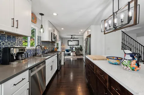 $1,375,000 | 385 San Carlos Way, Novato, CA 94945