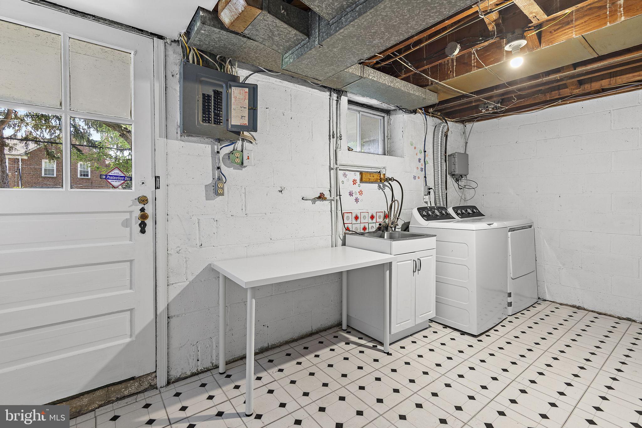 6125 Regent Park Road Baltimore, MD 21228 - Photo 29 of 39 Gallery Image 29