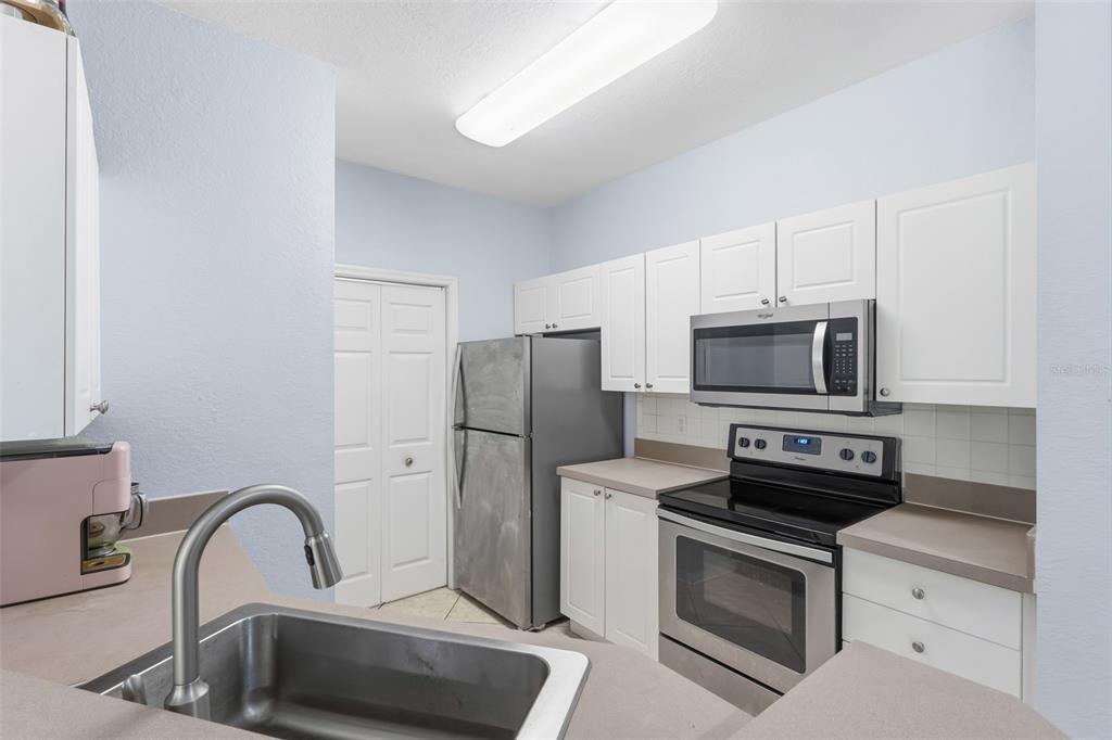 5180 Northridge Road, Unit 110 Sarasota, FL 34238 - Photo 9 of 50 Gallery Image 9