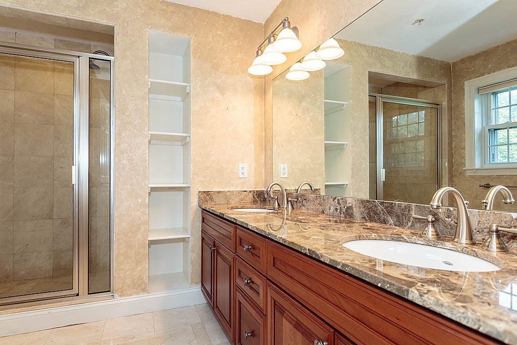 82 Virginia Road, Unit 101 Lincoln, MA 01773 - Photo 13 of 25 Gallery Image 13
