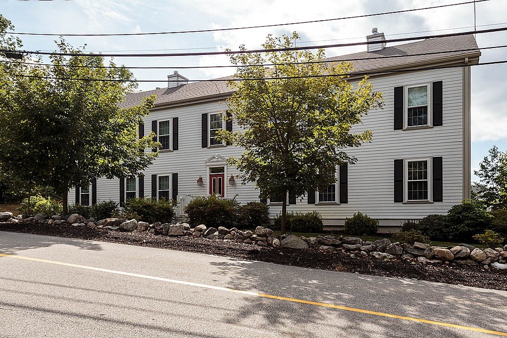 82 Virginia Road, Unit 101 Lincoln, MA 01773 - Photo 2 of 25 Gallery Image 2