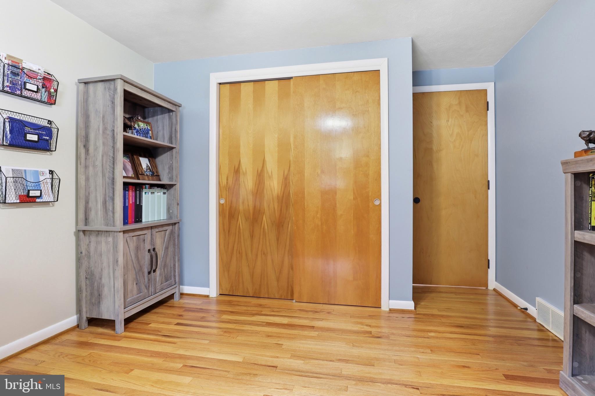 137 Ridgefield Drive York, PA 17403 - Photo 21 of 41 Wood flooring